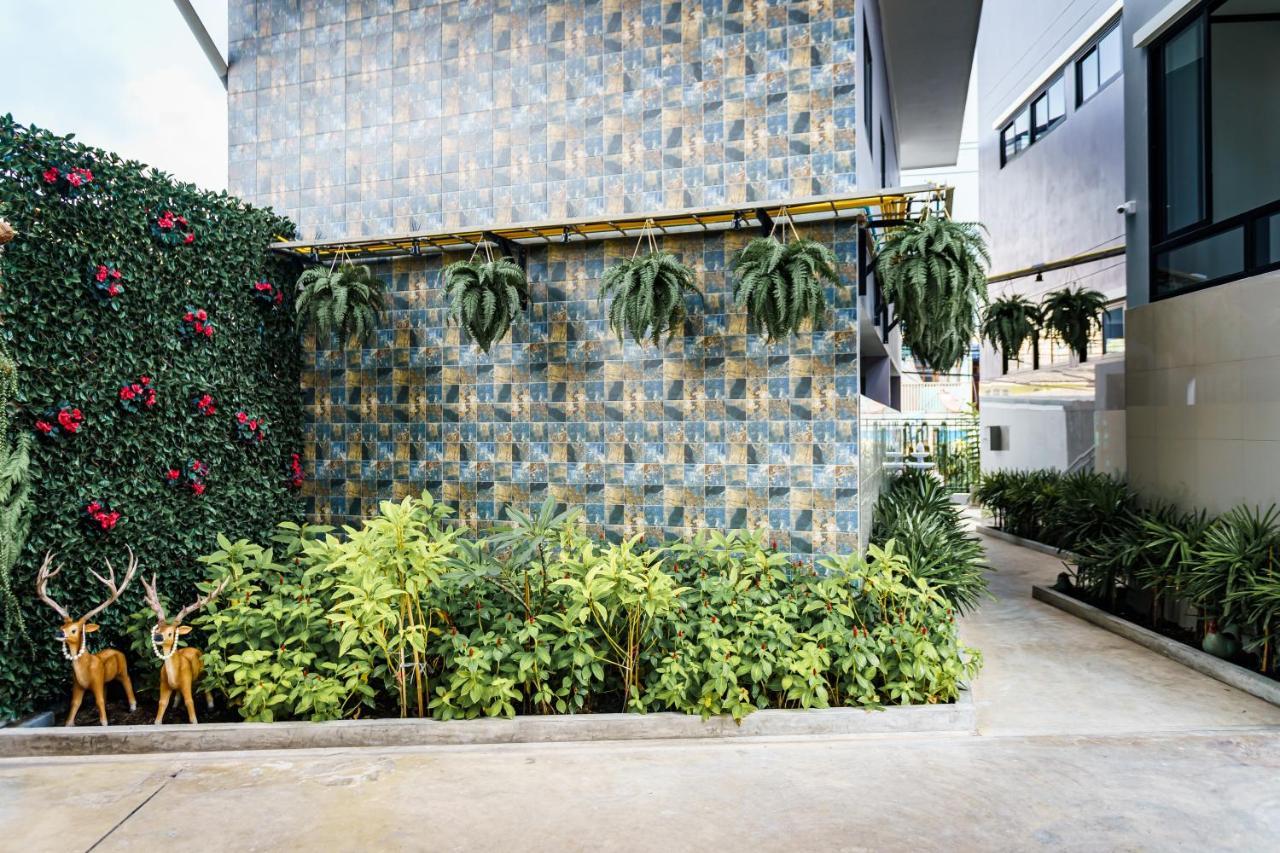 Lux Boutique Hotel Nonthaburi Exterior photo