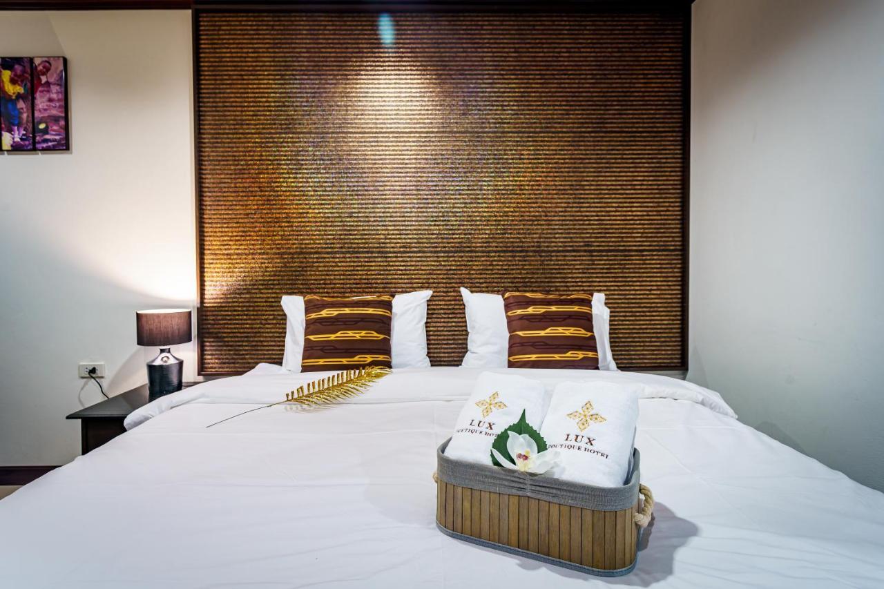 Lux Boutique Hotel Nonthaburi Exterior photo