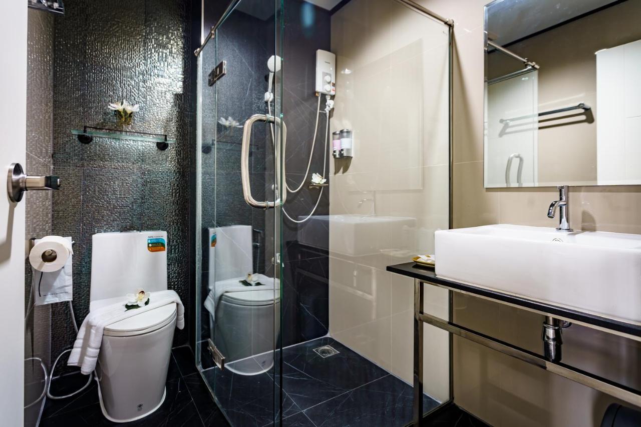 Lux Boutique Hotel Nonthaburi Exterior photo