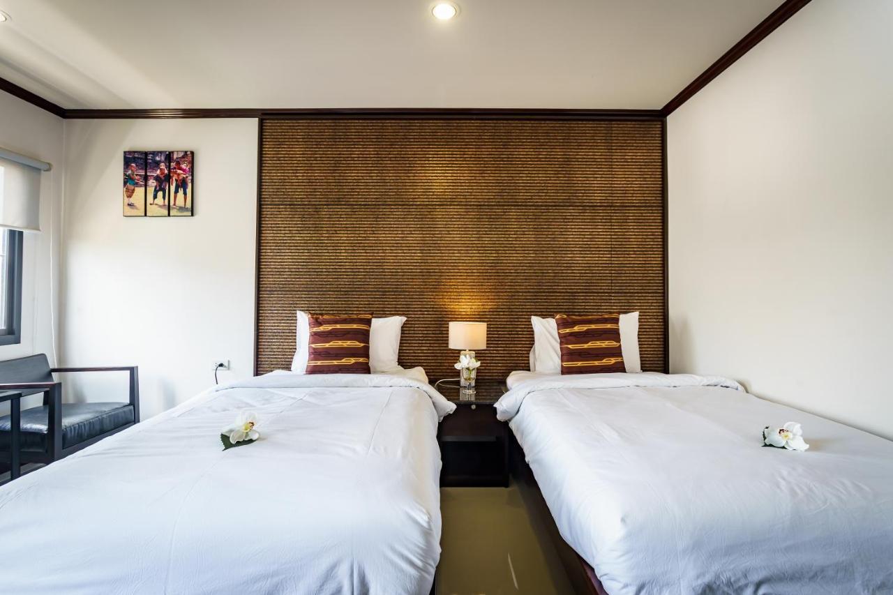 Lux Boutique Hotel Nonthaburi Exterior photo