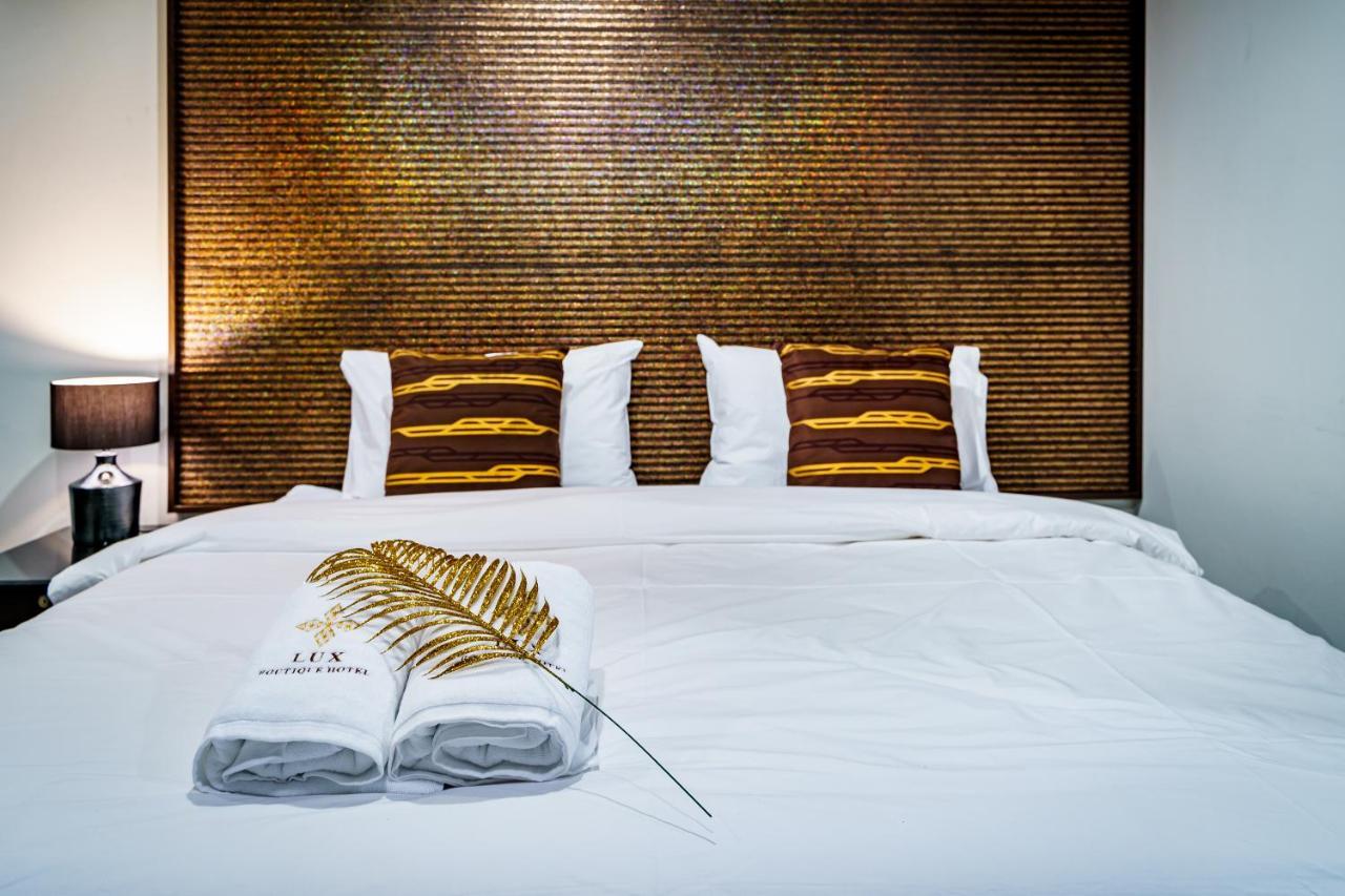 Lux Boutique Hotel Nonthaburi Exterior photo