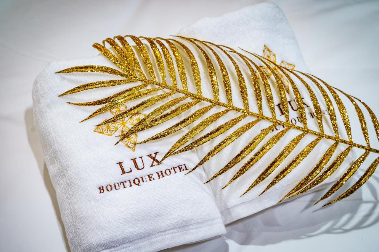 Lux Boutique Hotel Nonthaburi Exterior photo